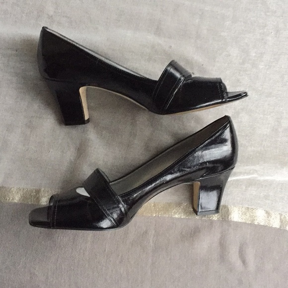 Tahari Black Patent Leather Peep Toe Pumps - Picture 3 of 7
